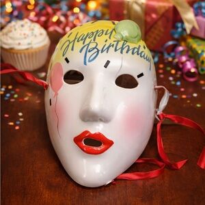 VINTAGE 1985 Vandor Hand Painted
Happy Birthday Decorative Party Mask